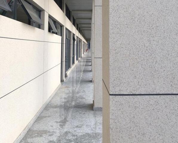 高層建筑泛用真石漆的原因詳解